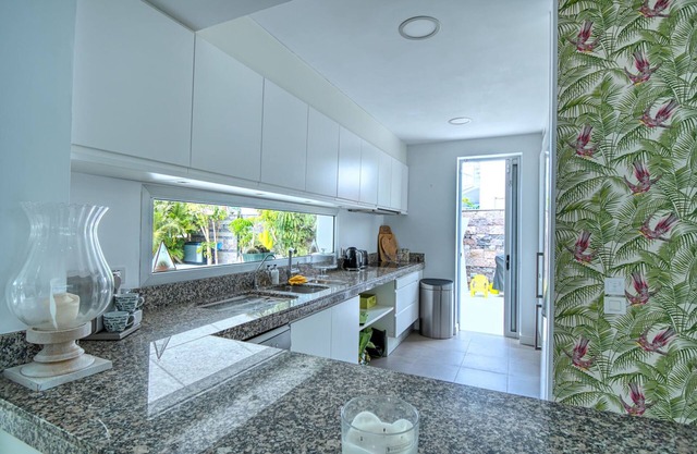 Nice Villa 4 Bedrooms with Private Terrace, Wi-Fi and Air Conditioning