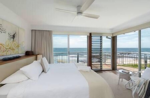 'Nirvana' - Beachfront Family Home in Mollymook