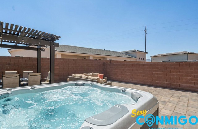 NO CHORES|Zion's Gate|Private Hot Tub+Shared Pool