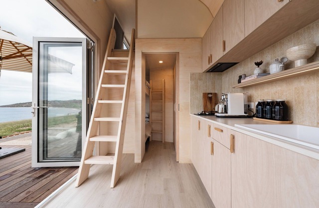 Nora - Off-grid Beachfront Cabin on Kangaroo Island, Off-grid Beachfront Cabin on Kangaroo Island