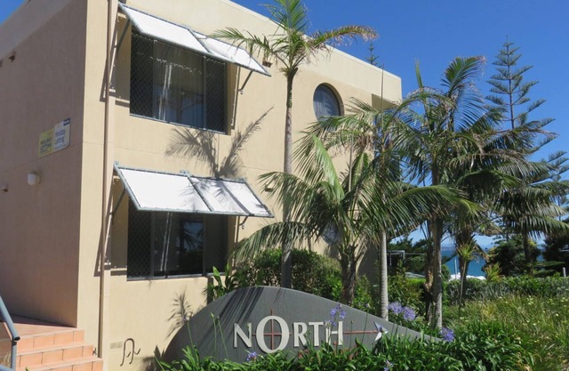 NORTHPOINT UNIT 6 - 100 METRES TO THE BEACH