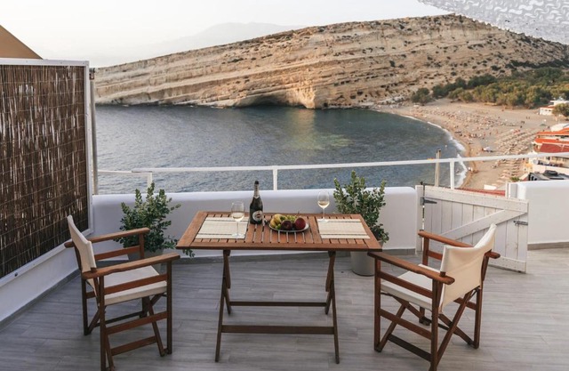 Nostos Cave Seaview Apartment