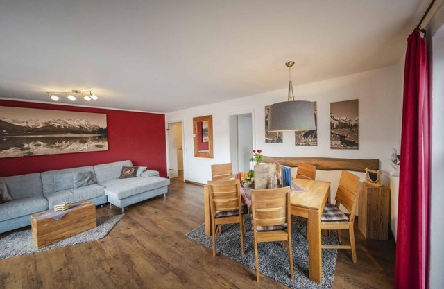 "Nr. 4" - vacation apartment/1 bedroom/shower, WC - Erli, house