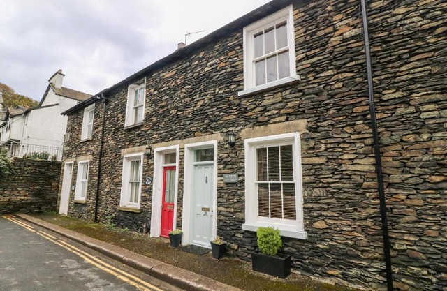 Nutkin Cottage
