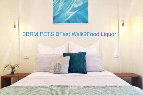 OAK'S BrkFast, WiFi,Fetch,Walk2Pizza,Coffee,Liquor
