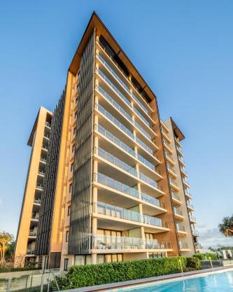 Oaks Redcliffe Mon Komo Suites