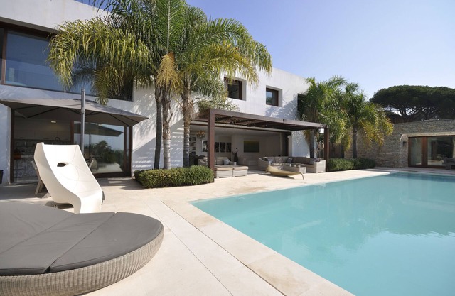 OASIS - LUXURY & MODERN HOUSE -private pool - near Barcelona