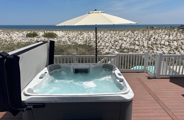 Ocean Front Beach House - Steps to Beach - Hot Tub, Deck, 3BR, 2Bath, AC, Badges