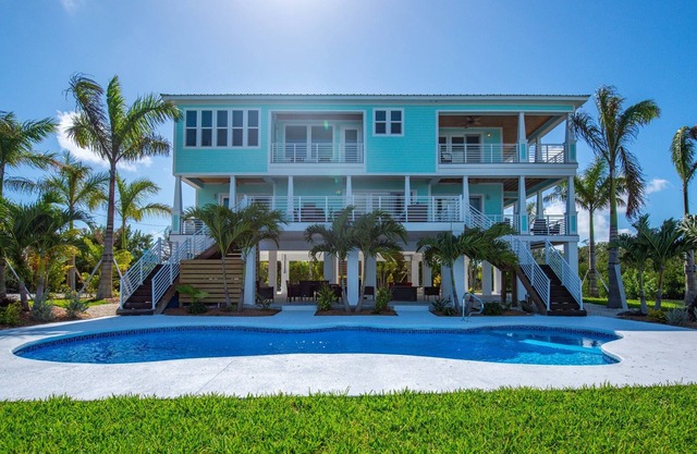 Ocean Front Paradise Awaits!