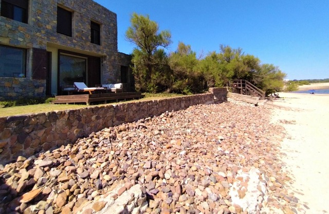 Ocean Frontline Dream Beach House 25 mins from Punta Del Este