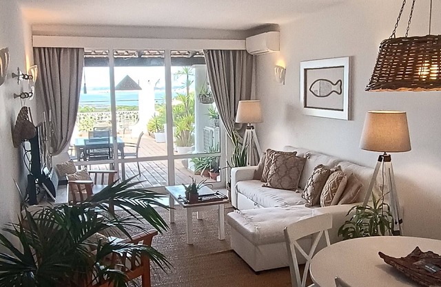 OCEAN TERRACES i- Magnificent ocean view 5 minutes from the beach, private terrace