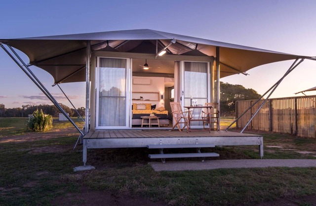 Ocean View Beachfront Glamping Tents - Ocean View Beachfront Glamping Tent