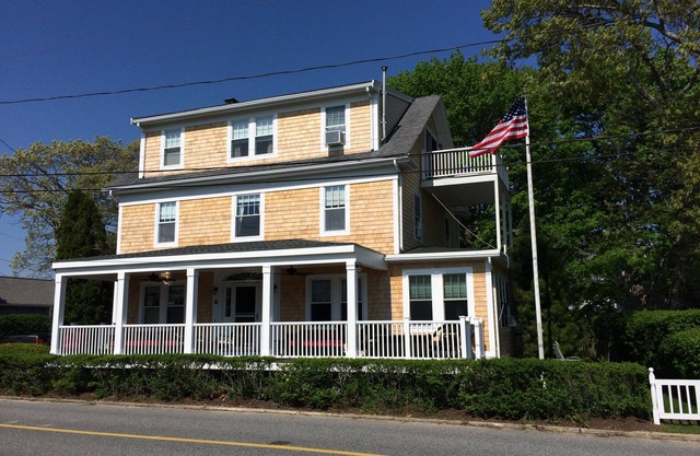 Ocean View house for rent in stunning Falmouth Heights !