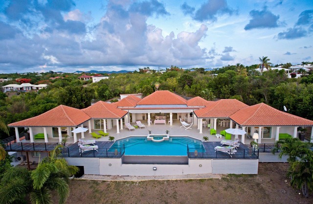 OCEAN VIEW MODERN AND DESIGN VILLA