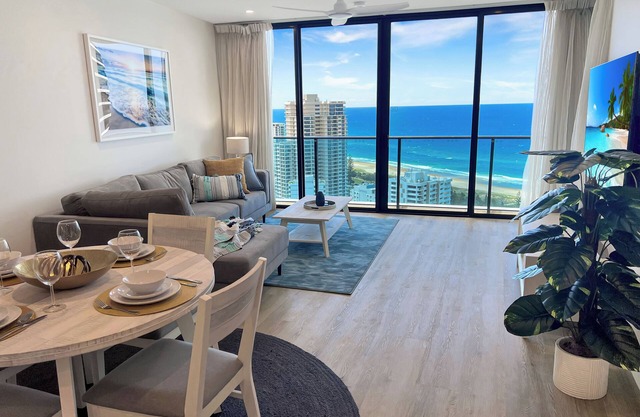 Ocean Views Oracle Luxury 29th flr Tower 2 Parking