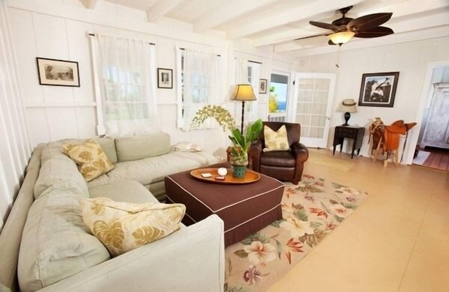Ocean Views, Private Hot Tub, Swimming Pool Access, Historic Cottage