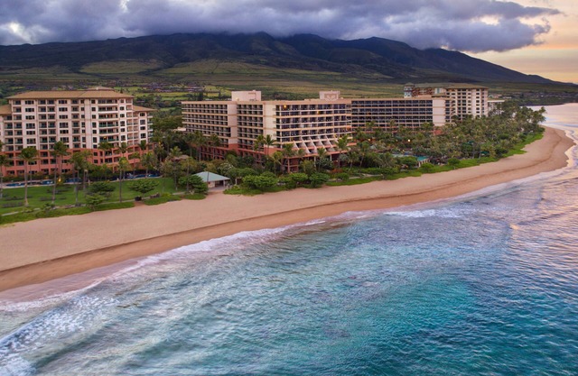 Oceanfront - 3 Bedroom - Marriott's Maui Ocean Club: Lahaina, Napili Villas - Full Resort Access