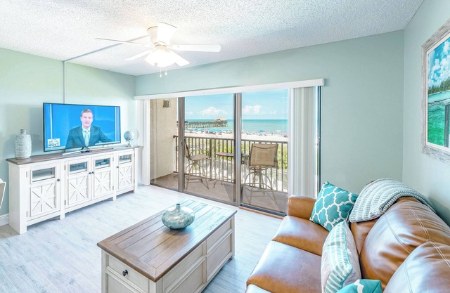 Oceanfront Escape Newly Renovated and Just Steps from the Pier
