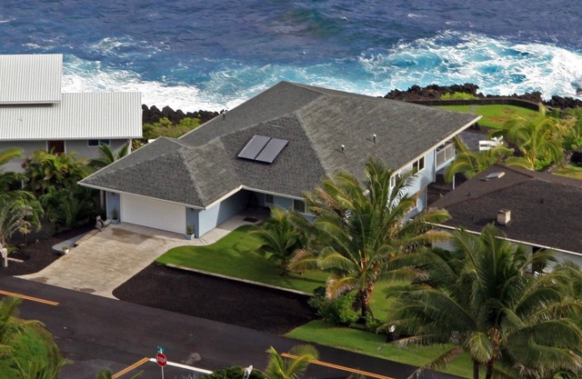 Oceanfront Home w/Private Pool. USA Military & Fire - Repeat Guest Discount!