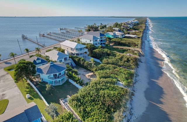 Oceanfront Octagon Beach House and Dock Sunrise and Sunset Ocean to River Lot