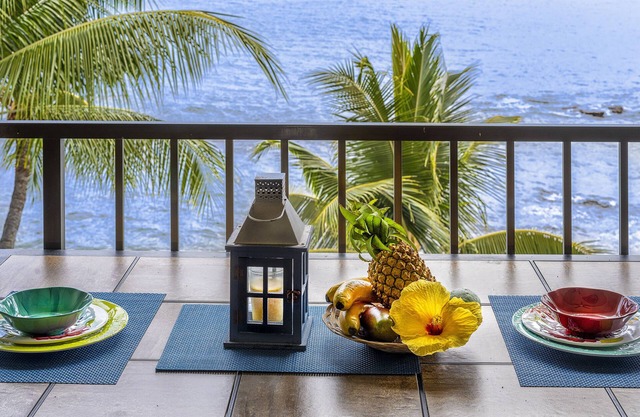 Oceanfront Penthouse - AC, Crashing Waves, Spectacular Sunsets, Surfers, Turtles