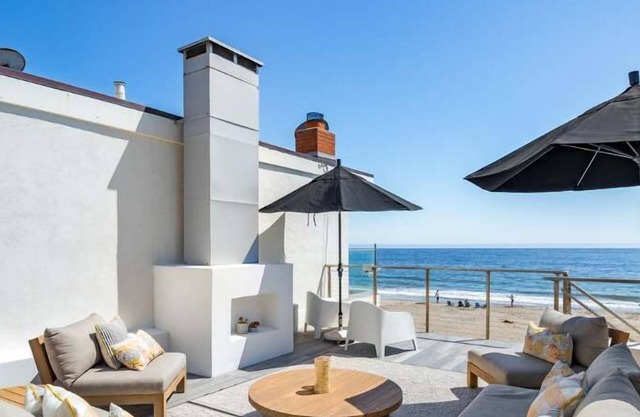 Oceanview Retreat With Rooftop Deck