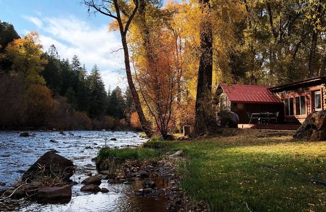 ❤️of the Frying Pan River I Fisherman's Cabin