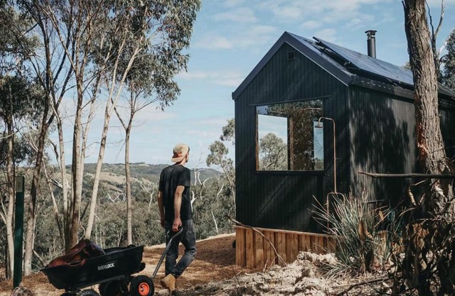 Off-Grid Cabin Deep in Nature - Pet Friendly - Ava