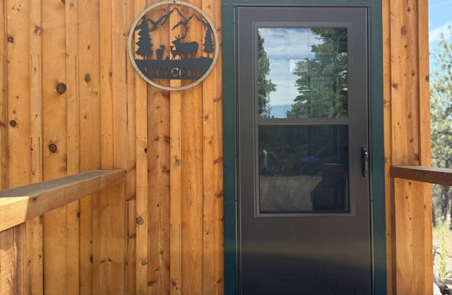 Off Grid Cozy Private Cabin