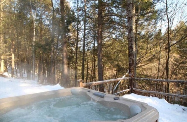 Old Campbell Place - Cozy and Rustic in Callicoon