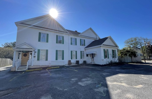 Old Style Victorian - 5,000 sq ft