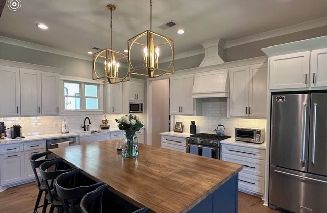 Ole Miss Football weekend ready! 4-bedroom house in welcoming Oxford