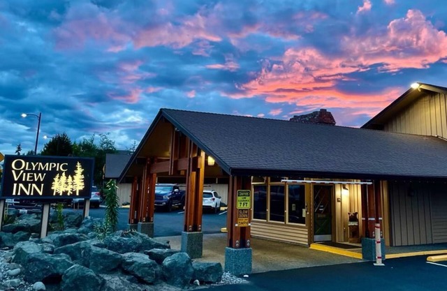 Olympic View Inn