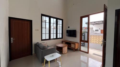 Omah Gedongan Homestay