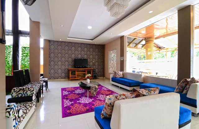 Ombey Guest House