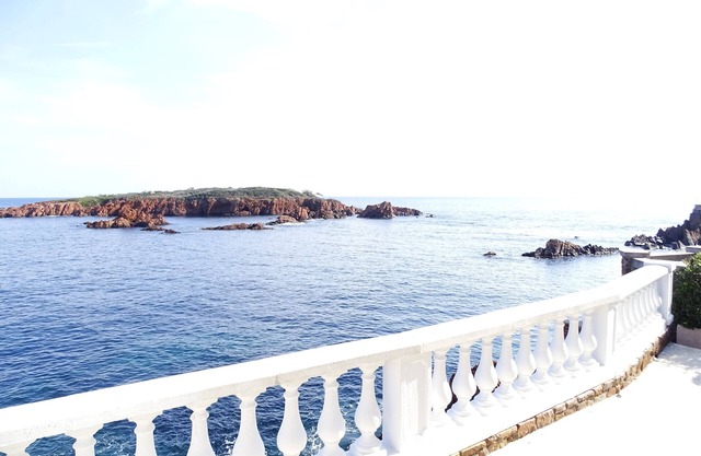 On a private beach, comfortable seafront villa, exceptional location