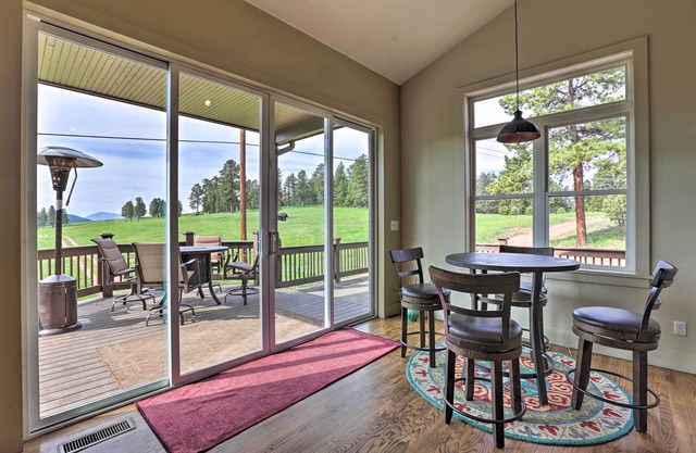 On-site Hiking Access: Mtn-view Conifer Cabin