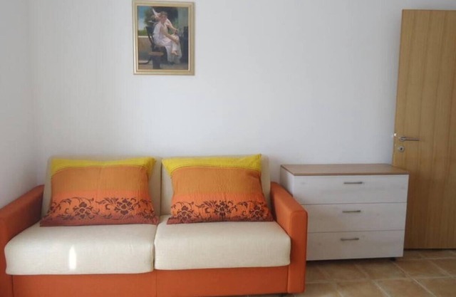 One bedroom apartment near beach Vidalići, Pag (A-18936-e)