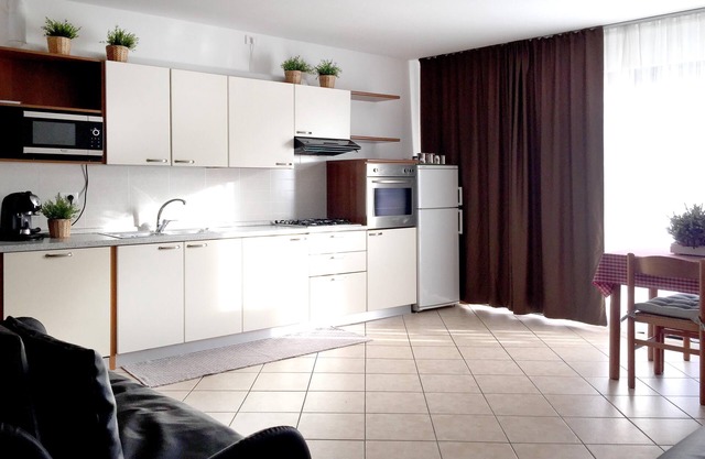 One-Bedroom Apartment with panoramic view 25, second floor