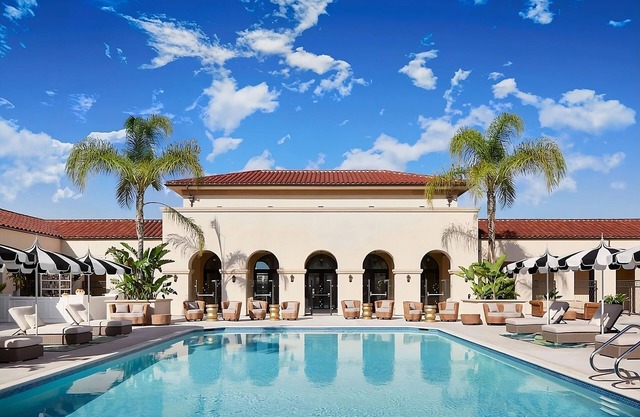 One Bedroom Ste One King Bed at Pasadena Hotel & Pool