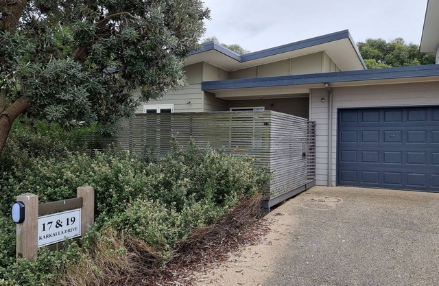 One Level at Broadbeach - Inverloch