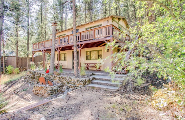 One of the best lots in Green Mountain Falls, located close to major attractions