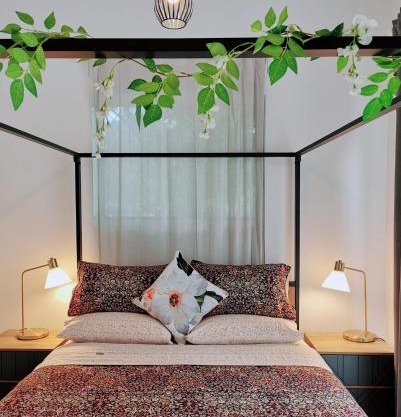 Oohlala - High ceiling Peaceful Relaxing Bushland view