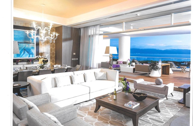 Opulent 4-Bedroom 7,000ft2 Ste w/16 FREE Or Disc Golf Dec 27, 2025 - Jan 3, 2026