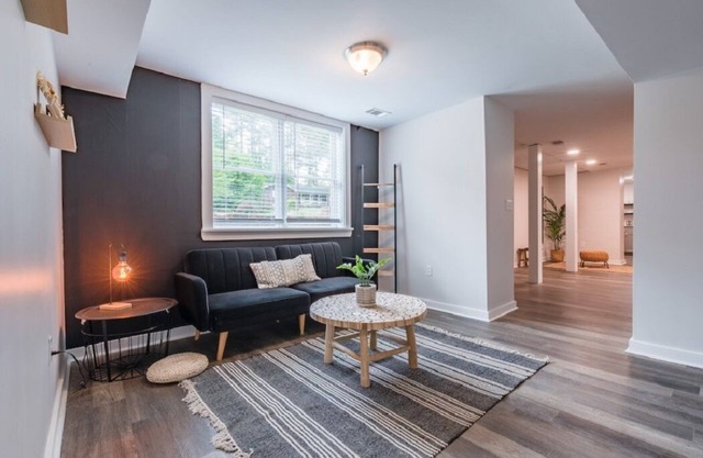 Opuluxe Boho Paradise Home: Unit #2 w/Private Entrance