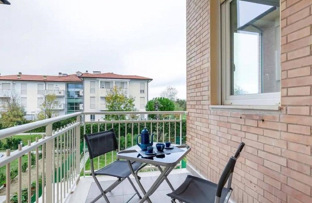 "Orchidea" Holiday Home with Beach and Pool in Pisa
