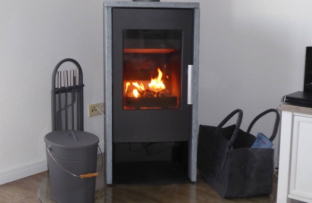 Ostseebrise-Fehmarn - time out by the sea, with a country-style fireplace, 400 m to the sea