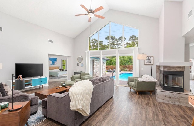 Outdoor Oasis off Beach and Atlantic