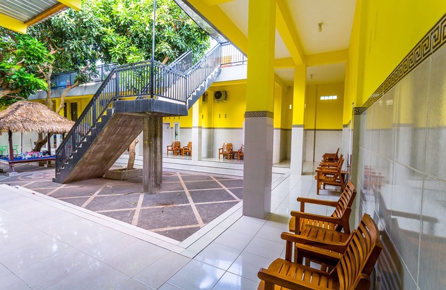 OYO 1427 Azzahra Guest House Syariah