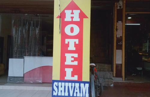 OYO 80735 Hotel Shivam